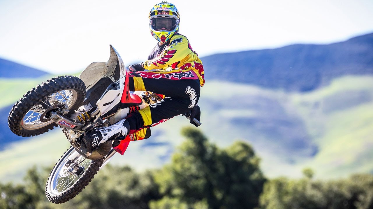 Ken Roczen Rips Jeremy McGrath’s Classic 1996 CR250 | Terrafirma 94