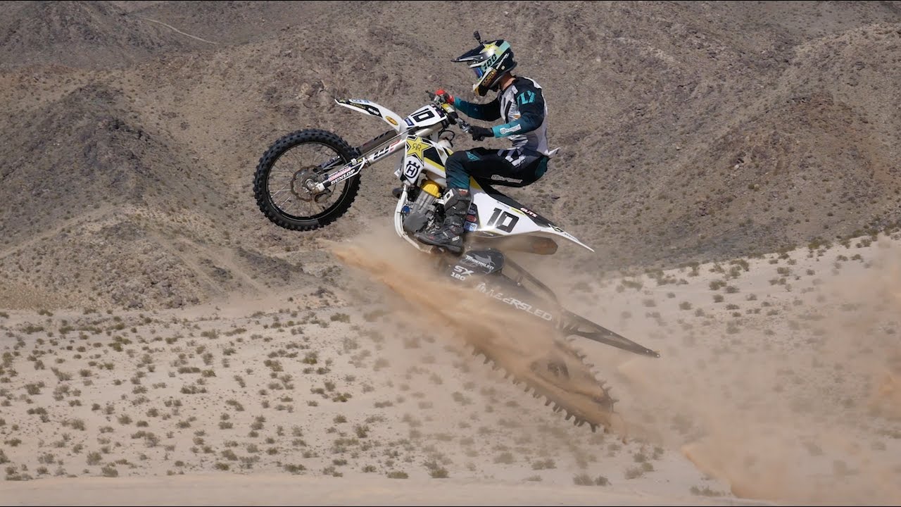 SNOWBIKE SHREDDING THE DUNES