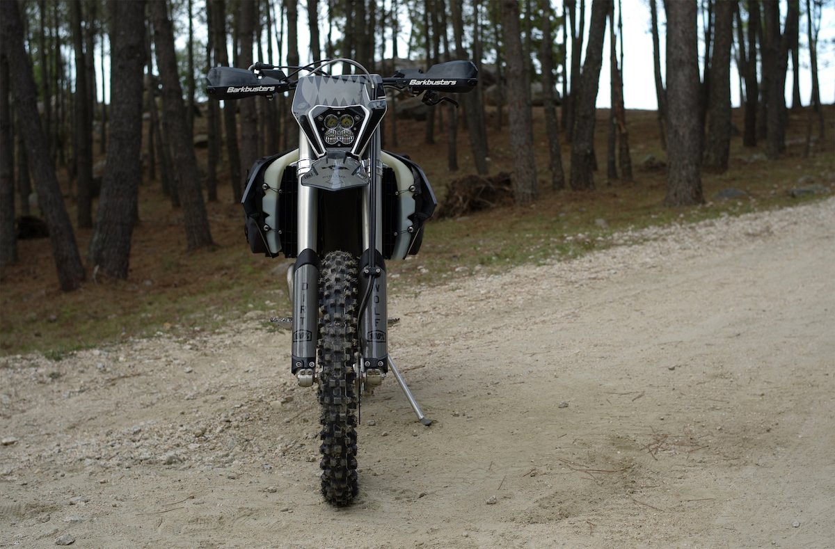 DIRT WOLF – El Solitario