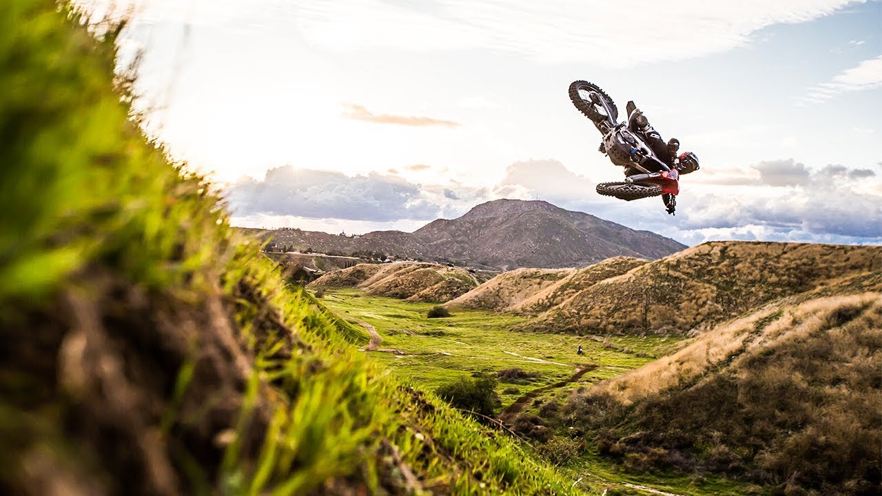 Run to The Hills | Bell Helmets