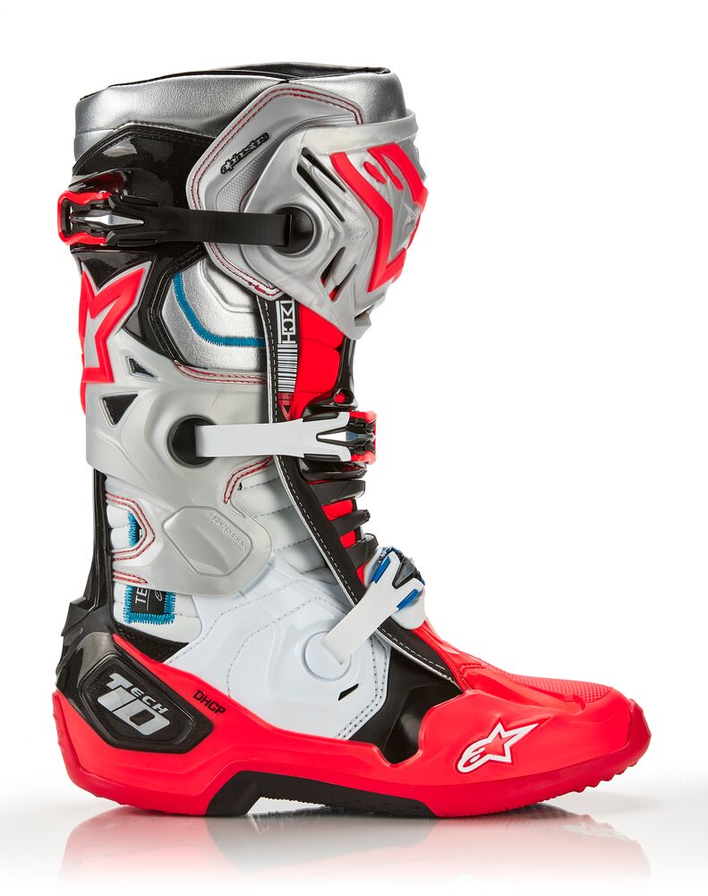 Alpinestars Unveils the Jaw-Dropping ‘Vision’ Tech 10 Boots