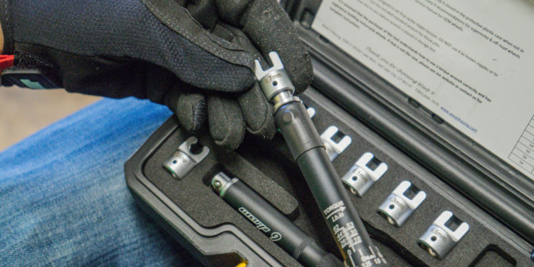 Warp 9’s Adjustable Spoke Torque Wrench Kit