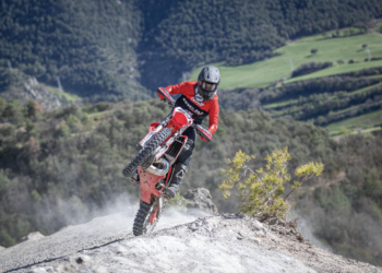 RIEJU Unveils Limited Edition MR HARD ENDURO Model Dedicated to Alfredo Gómez