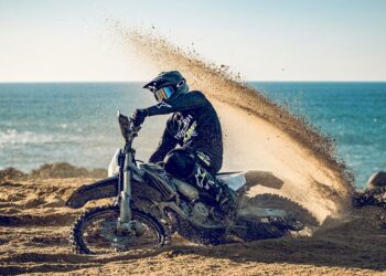 Triumph Unveils TF 250-E and TF 450-E: A New Era in Enduro Riding!