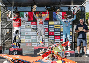 2025 EnduroGP of Portugal: Garcia Dominates Day 1, Verona Strikes on Day 2 as Fire Halts Racing